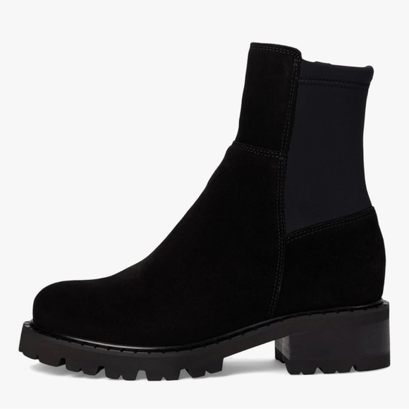 La CANADIENNE Shoes - La CANADIENNE Calias Black Suede ankle Boots Sz 8.5 • New